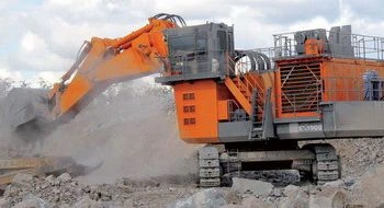 Русский Уголь запустил в эксплуатацию новый карьерный экскаватор Hitachi