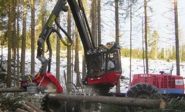 Komatsu расширяет производство лесозаготовительных машин
